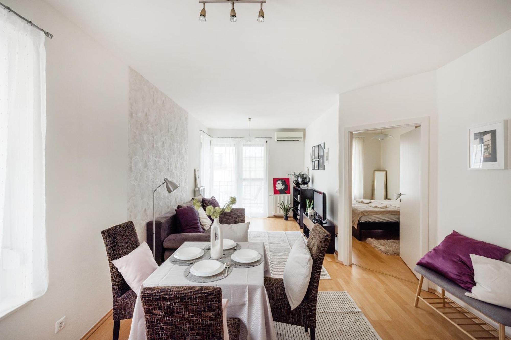 Bright And Central Apartment With Balcony Budapest Eksteriør bilde